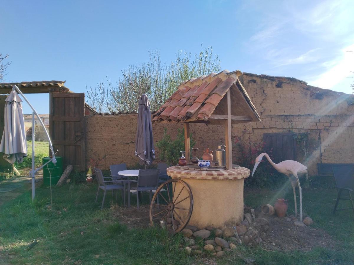 Las Hadas Albergue -Solo Para Peregrinos - Vegano -Bar Reliegos Exterior photo
